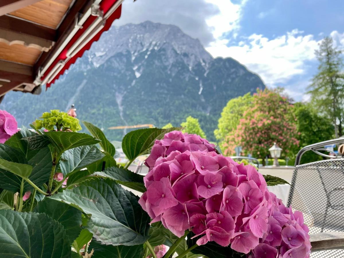 Gaestehaus Sonnenheim Mittenwald Exterior foto