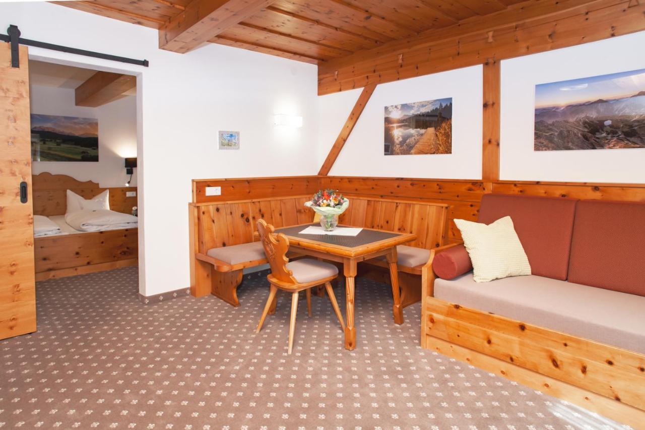 Gaestehaus Sonnenheim Mittenwald Exterior foto