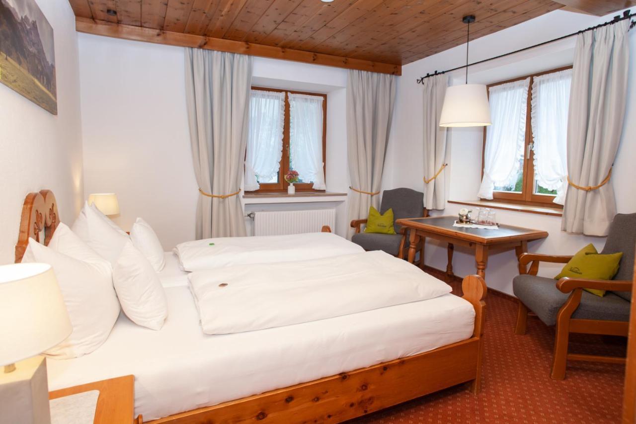 Gaestehaus Sonnenheim Mittenwald Exterior foto
